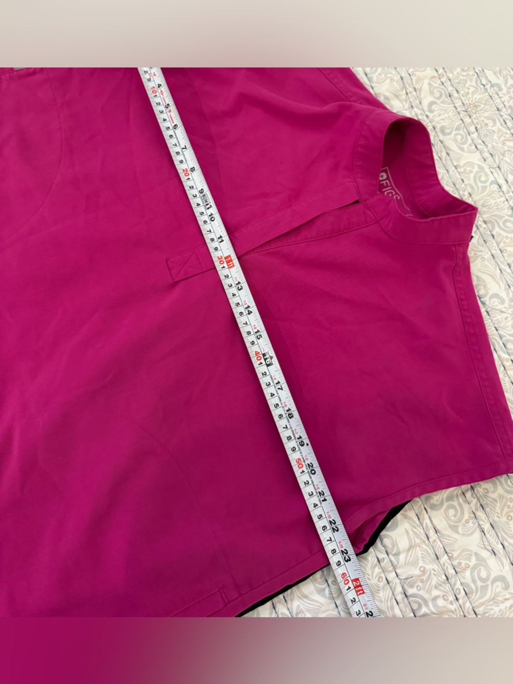 FIGS Scrub Top Bundle S | Pink & Black Technical Collection Medical Uniform - Picture 12 of 14